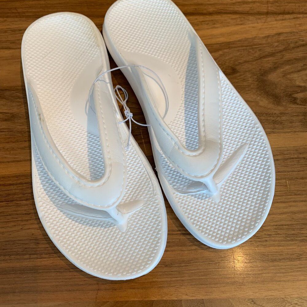 New, EVA flip flop, sz 11, summer casual, comfy, waterproof, white, like Crocs